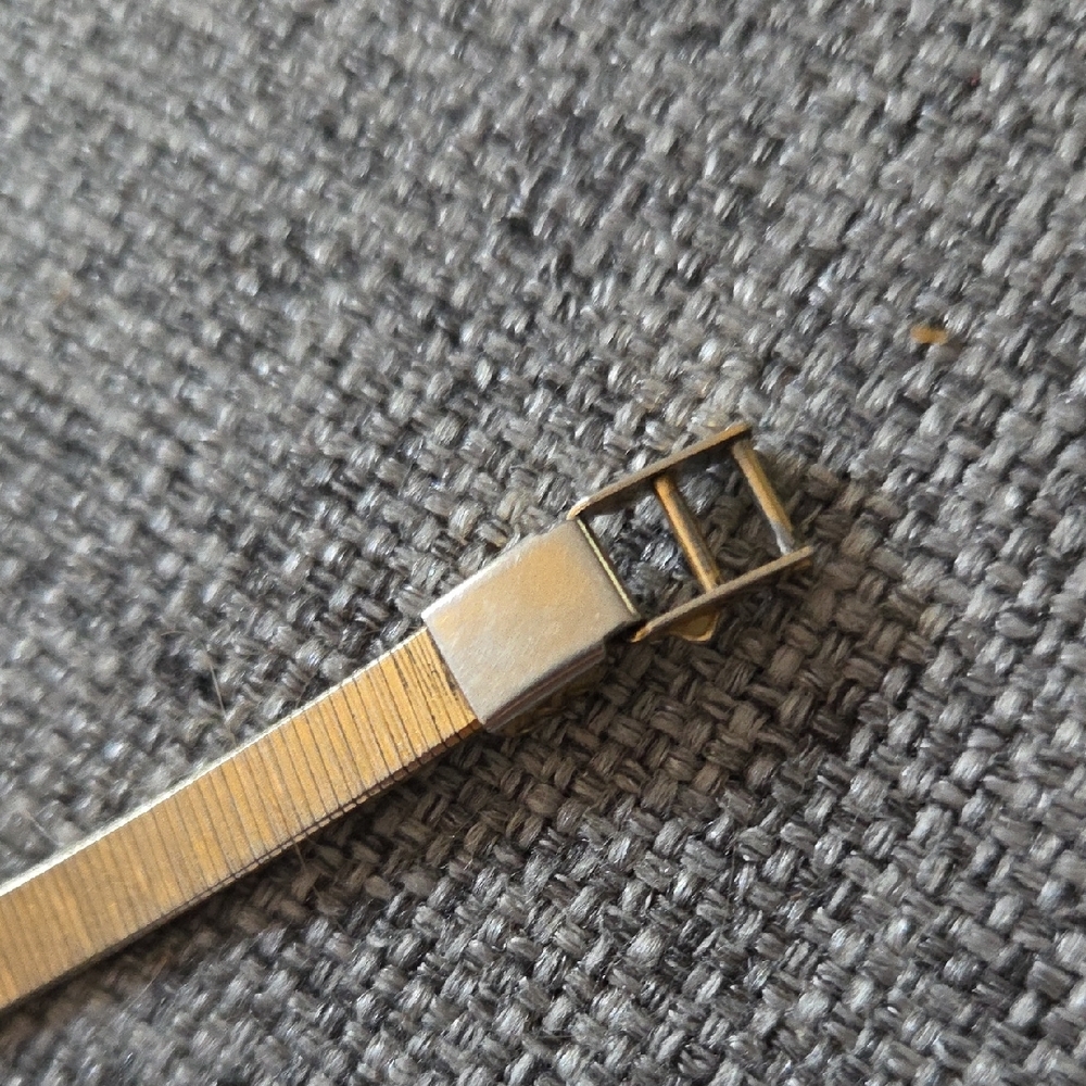 Vintage Pulsar Gold-Tone Quartz Women's Watch - Picture 8 of 8